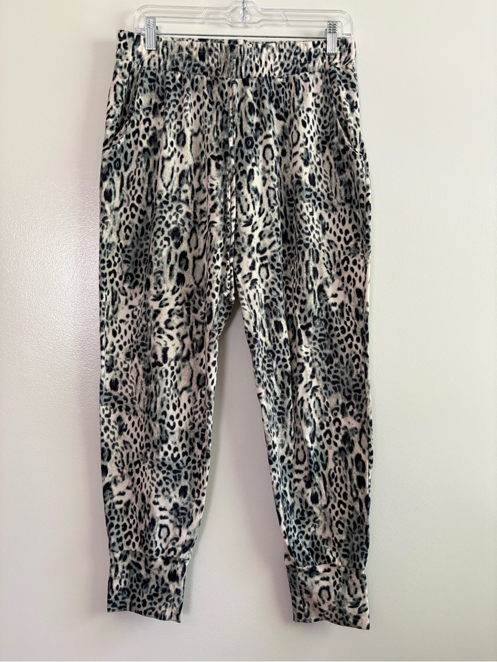 Midnight Bakery Medium Leopard Print Jogger Pajama Pants - Blue & White